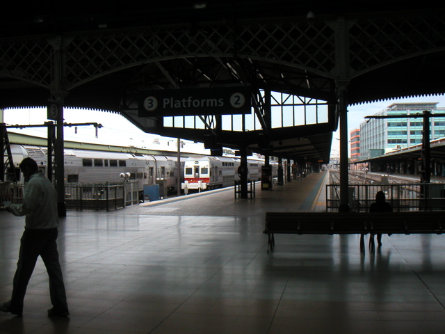 We were pretty tired the next morning and headed back to Sydney (this is part of Central Station).  Unlike our previous nights, we stayed in a huge hostel just to see what it was like.  We certainly preferred the smaller "homey" ones.