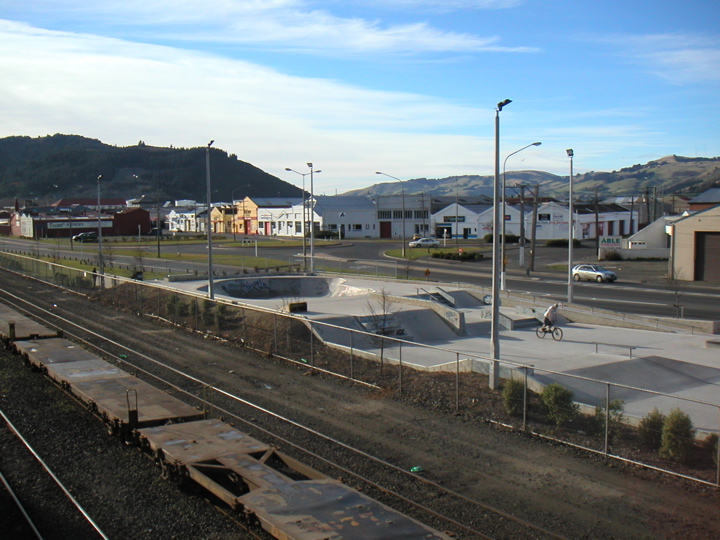 (surroundings)