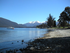 but mostly studying for my upcoming Poli Sci exam by the shores of this gorgeous, gorgeous lake.  This has got to be the best study spot *ever*!