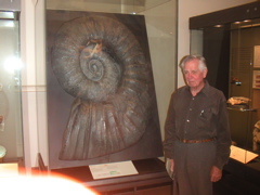 Pat took me to the Auckland museum and posed next to the hugest snail-like fossil ever.